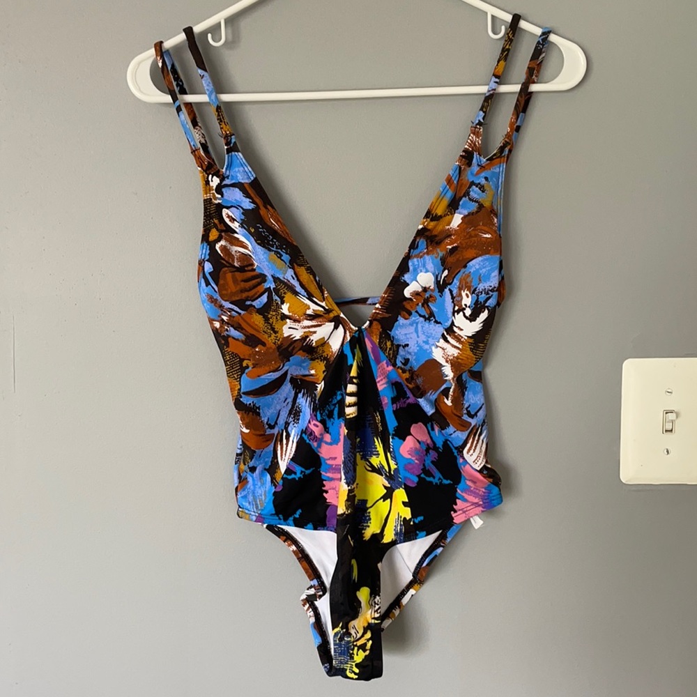 UO one piece bathing suit